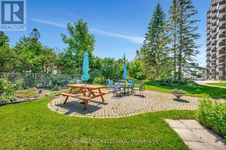 28574774/304-555-brittany-drive/viscount-alexander-park/ottawa/ontario/K1K4C5_25