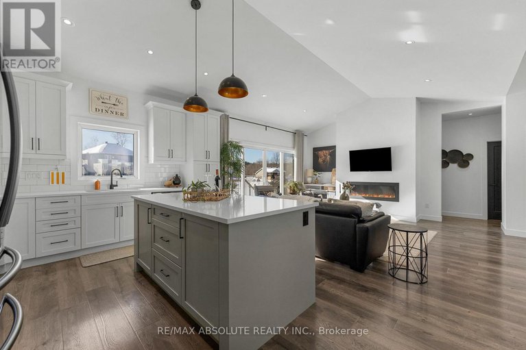 29328725/211-lion-head-drive/pakenham/mississippi-mills/ontario/K0A2X0_16