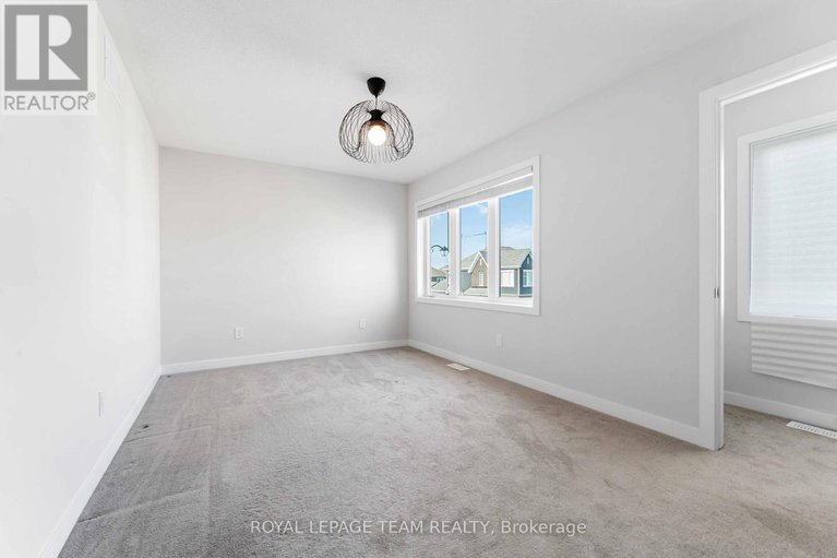 28703739/3040-travertine-way/half-moon-bay/ottawa/ontario/K2J6W9_31