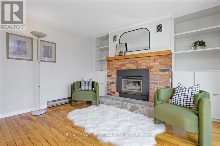 29581422/1141-north-river-road/overbrook/ottawa/ontario/K1K3W4_18