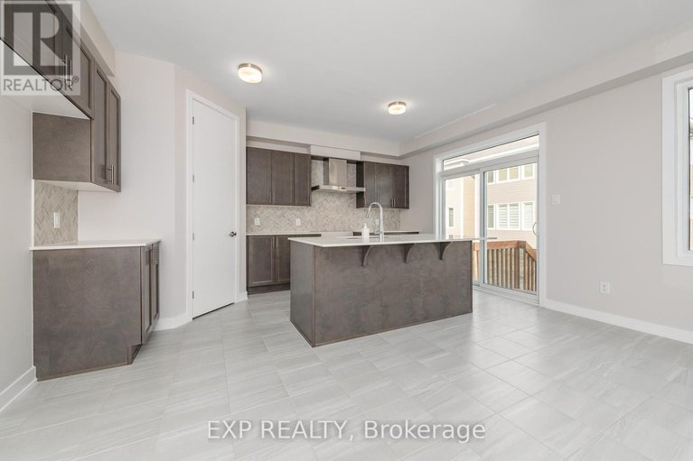 28594727/611-terrier-circle/goulbourn-twp-from-franktown-rdsouth-to-rideau/ottawa/ontario/K0A2Z0_13