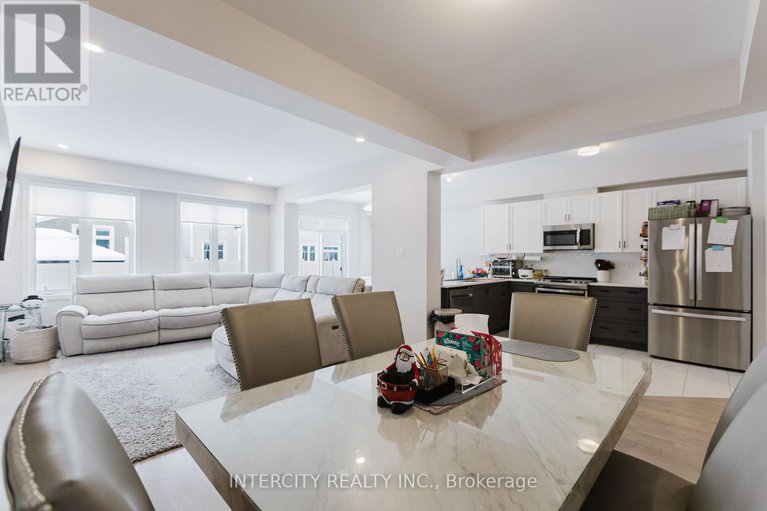 29302038/124-hackamore-crescent/goulbourn-twp-from-franktown-rdsouth-to-rideau/ottawa/ontario/K0A2Z0_12