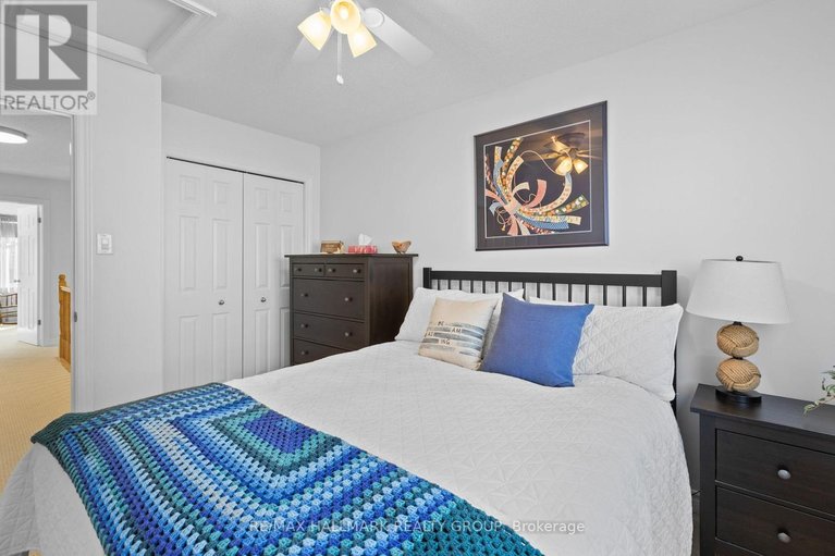 29480855/219-jersey-tea-circle/riverside-southgloucester-glen/ottawa/ontario/K1V2L4_18