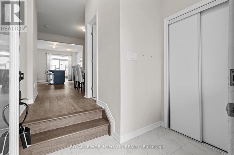 29353204/504-flagstaff-drive/half-moon-bay/ottawa/ontario/K2J6T5_2