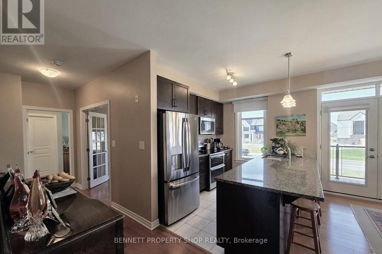 29688012/204-310-jatoba-private/emerald-meadowstrailwest/ottawa/ontario/K2V0E7_6