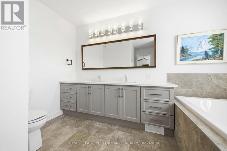 29401297/934-chablis-crescent/embrun/russell/ontario/K0A1W0_21