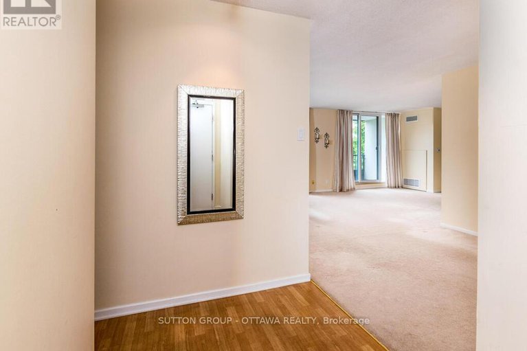 28867900/203-2951-riverside-drive/mooneys-bayriverside-park/ottawa/ontario/K1V8W6_5