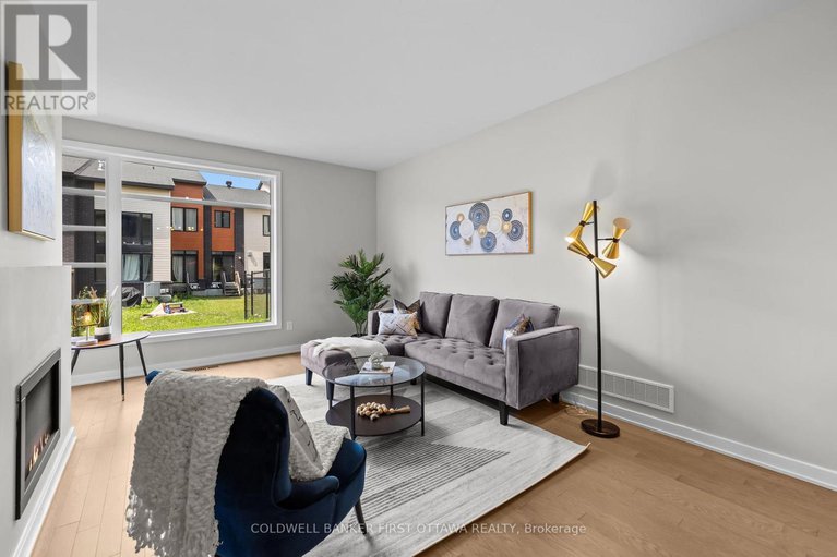 28598402/821-quartet-avenue/riverside-southgloucester-glen/ottawa/ontario/K1X0C4_9