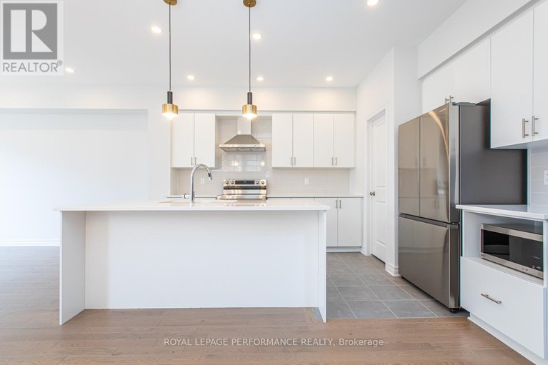 29649024/635-cordelette-circle/mer-bleuebradley-estatesanderson-park/ottawa/ontario/K1W0P2_14