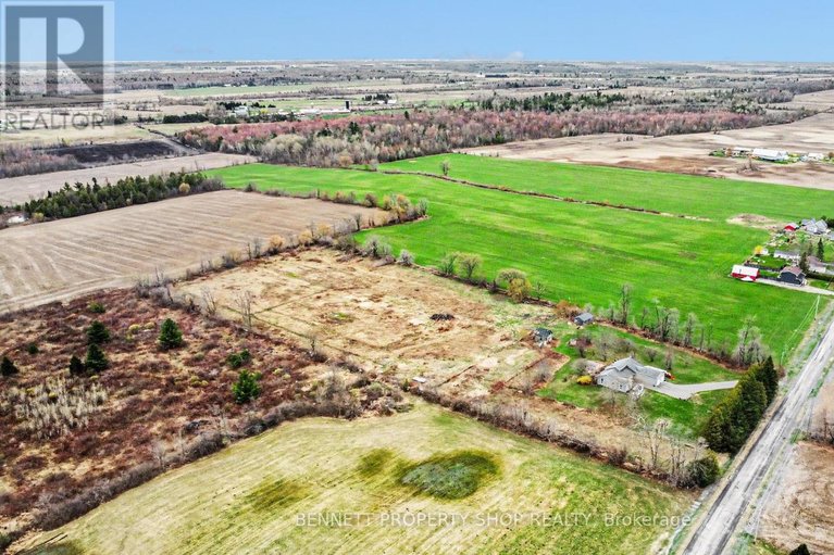 29682682/3490-larmours-road/sarsfieldbearbrook/ottawa/ontario/K0A3E0_3