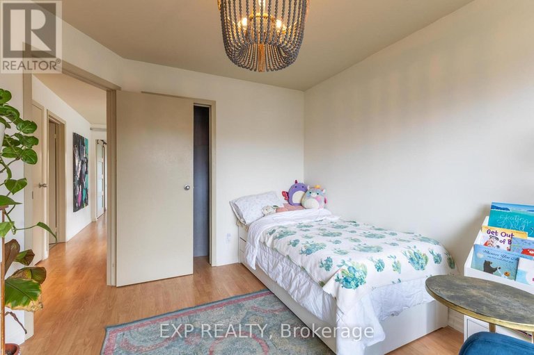 29685310/162-westhaven-crescent/westborohampton-park/ottawa/ontario/K1Z7G3_24