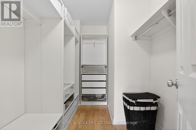 29310153/401-399-bayrose-drive-w/strandherd/ottawa/ontario/K2J5W3_25