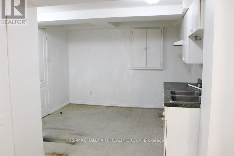 28470915/47-emerald-meadows-drive/emerald-meadowstrailwest/ottawa/ontario/K2M2L5_25