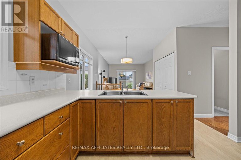 28798162/1147-mulder-avenue/fallingbrookgardenway-south/ottawa/ontario/K4A4G8_15