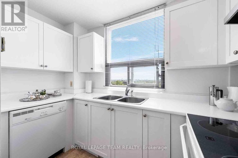 28499286/804-40-arthur-street/west-centre-town/ottawa/ontario/K1R7T5_24