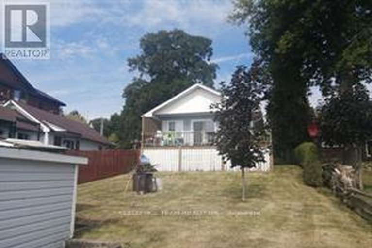 29605196/6803-st-louis-point-road-s/south-glengarry-charlottenburgh-twp/south-glengarry/ontario/K0C2E0_8