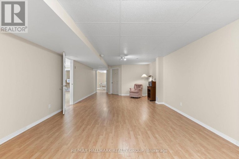 29210046/2202-nature-trail-crescent/orleans-village/ottawa/ontario/K1W1E6_36