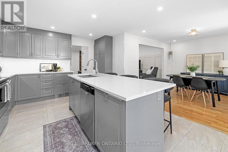 29653465/2058-wildflower-drive/queenswood-heights-south/ottawa/ontario/K1E3R3_15