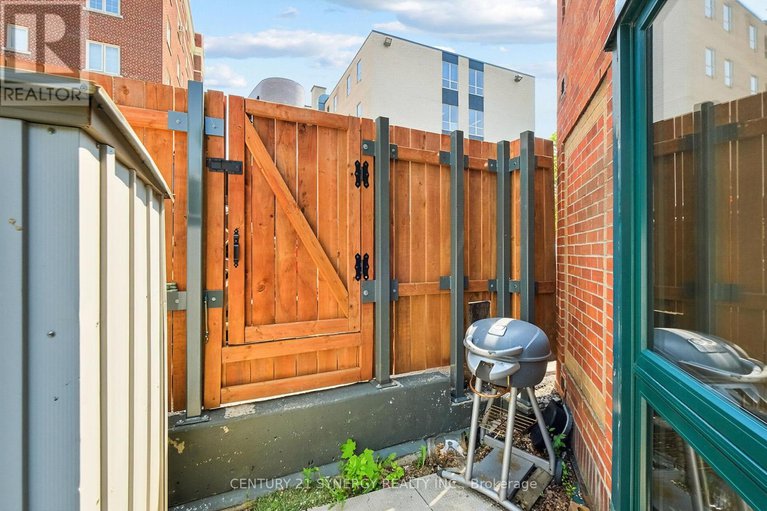 28857984/104-295-gilmour-street/ottawa-centre/ottawa/ontario/K2P0P7_42