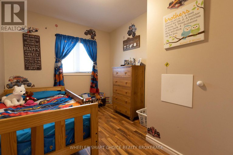 29136480/17-adam-dixon-avenue/long-sault/south-stormont/ontario/K0C1P0_24