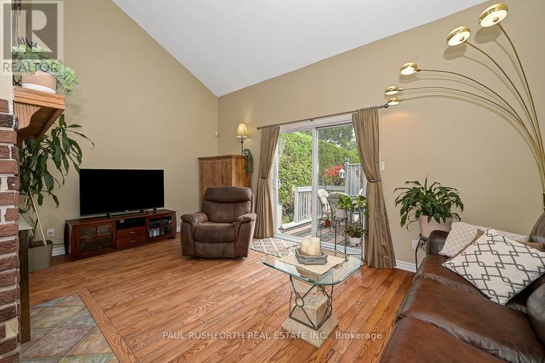 28613589/6156-vineyard-drive/convent-glen/ottawa/ontario/K1C2N6_9