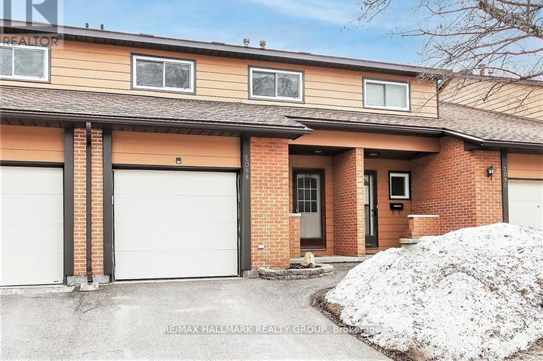 29297521/2088-orient-park-drive/blackburn-hamlet-south/ottawa/ontario/K1B4V9_1