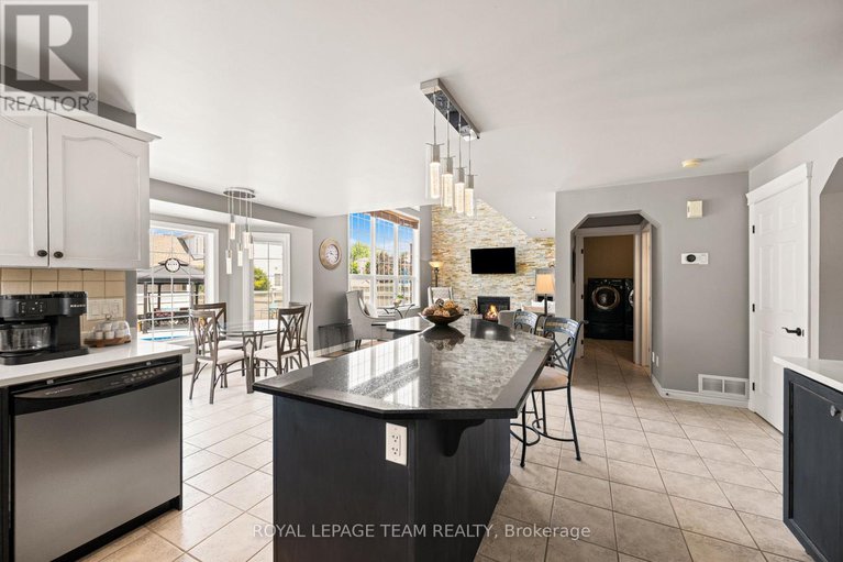 28671213/41-blackshire-circle/stonebridge/ottawa/ontario/K2J5M2_14