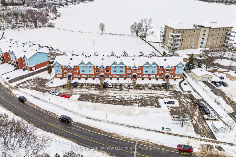 29233379/d6-160-edwards-street/town-of-rockland/clarence-rockland/ontario/K4K1H9_27