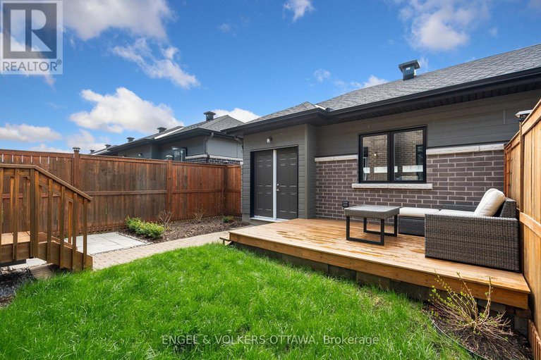 28296597/606-mikinak-road/cfb-rockcliffe-and-area/ottawa/ontario/K1K3X7_32