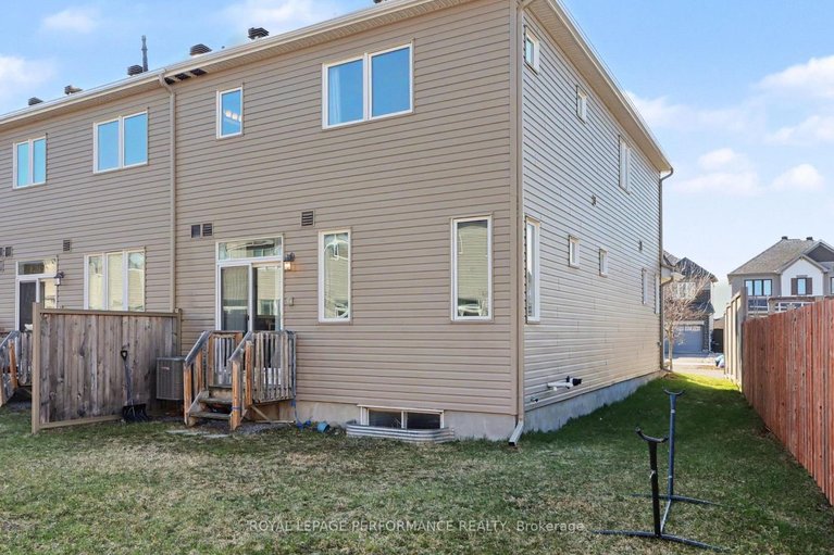 29652354/703-decoeur-drive/avalon-west/ottawa/ontario/K4A1H2_32