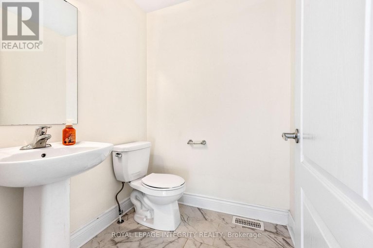 28770608/166-dion-avenue/town-of-rockland/clarence-rockland/ontario/K4K0M2_4