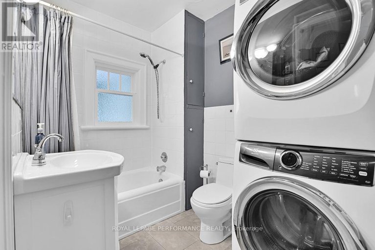 28274254/2043-riverside-drive/faircrest-heights/ottawa/ontario/K1H7X1_22