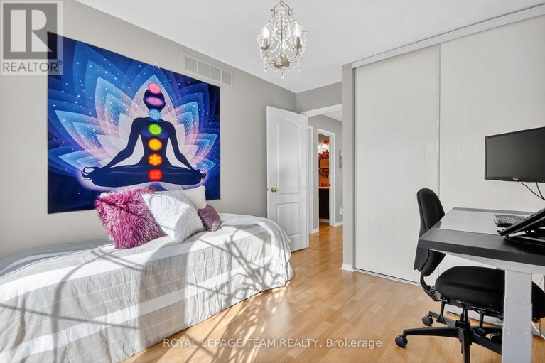 29421780/6302-sablewood-place/chapel-hill/ottawa/ontario/K1C7M6_27