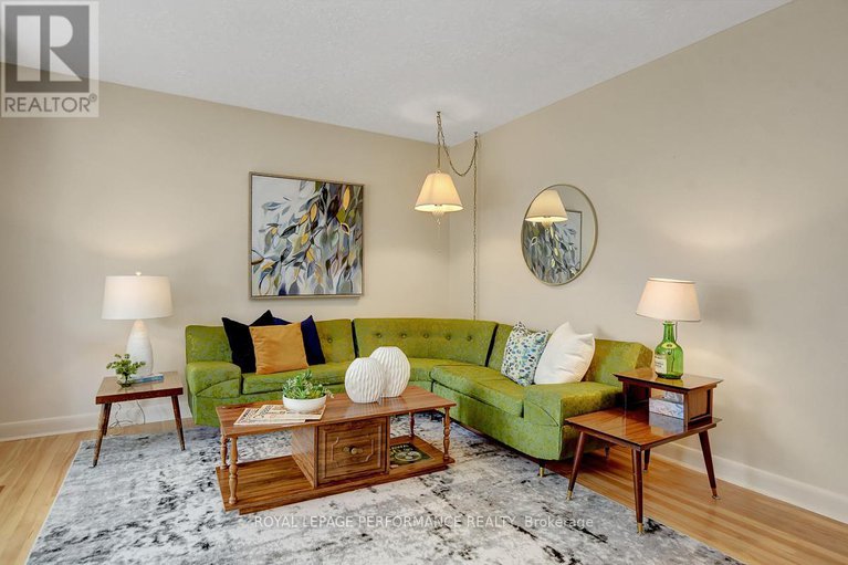 28697255/617-gardenvale-road/castle-heightsrideau-high/ottawa/ontario/K1K1E5_5