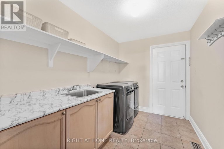 28632468/409-beatrice-drive/longfields/ottawa/ontario/K2J4W9_23