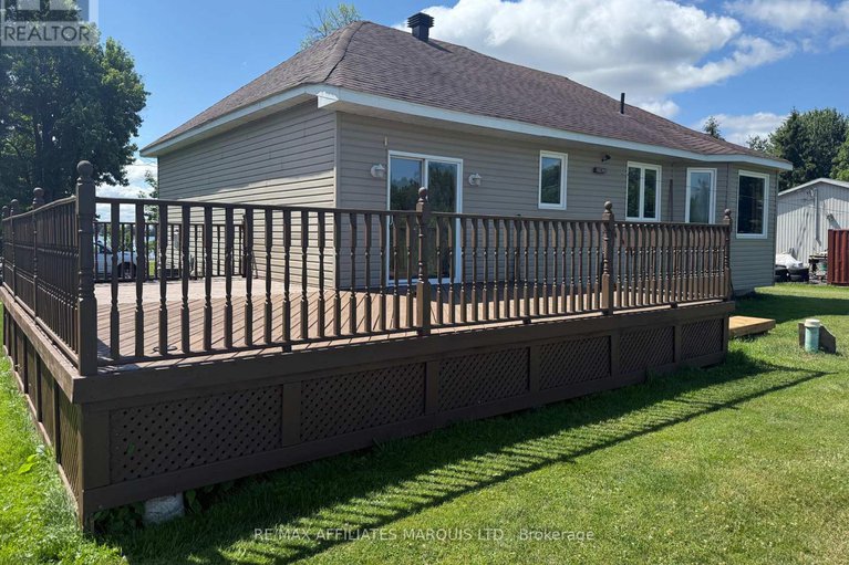 28562829/19249-county-2-road/south-glengarry-charlottenburgh-twp/south-glengarry/ontario/K0C2E0_8