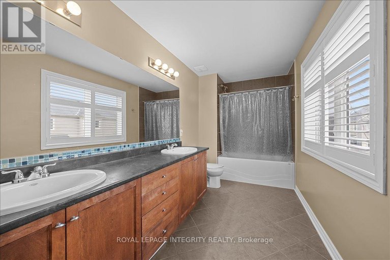 29609929/638-rosehill-avenue/stittsville-north/ottawa/ontario/K2S0K2_31