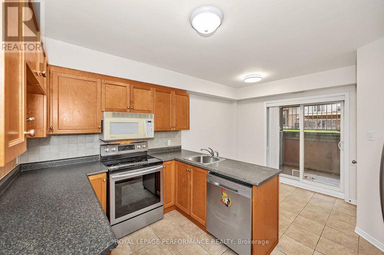 29029575/2-80-briargate-private/springridgeeast-village/ottawa/ontario/K4A0C3_12