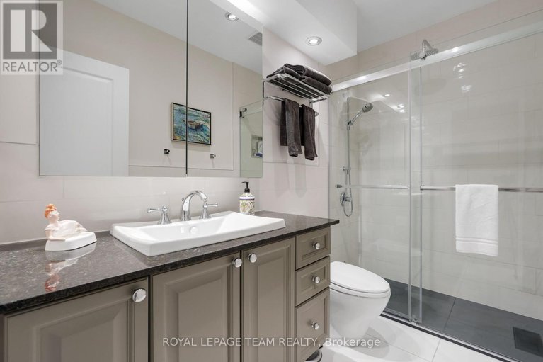 28647083/201-clearview-avenue/westboro-north/ottawa/ontario/K1Z1A8_26