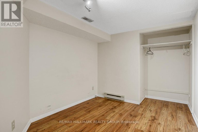 29057132/71-morton-drive/glencairnhazeldean/ottawa/ontario/K2L1W9_33