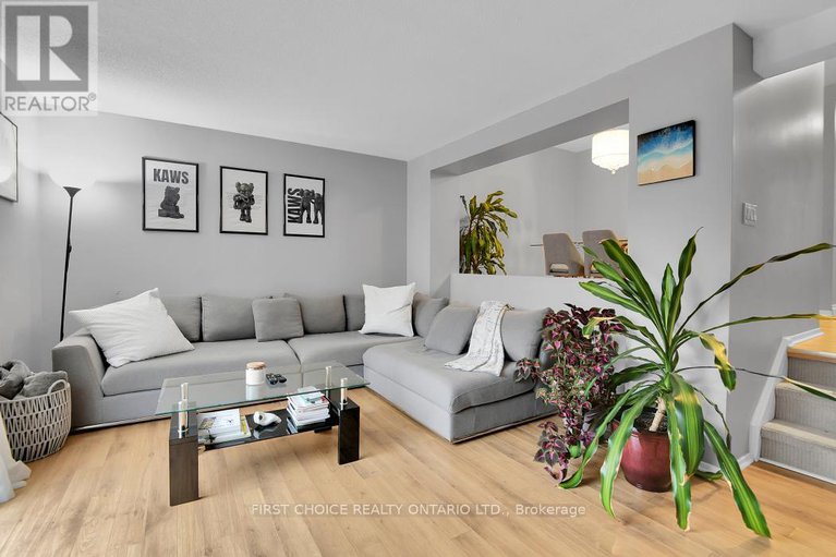 29056396/1771c-lamoureux-drive/queenswood-heights-south/ottawa/ontario/K1E2N5_7