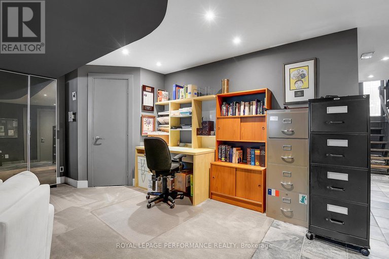 29119540/805-kingsmere-avenue/mckellar-heightsglabar-park/ottawa/ontario/K2A3J8_32