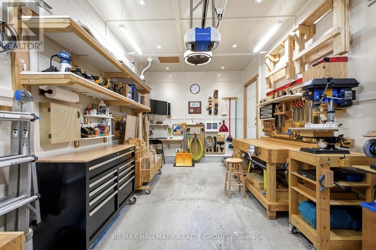 29549614/178-equestrian-drive/bridlewood/ottawa/ontario/K2M2B9_33