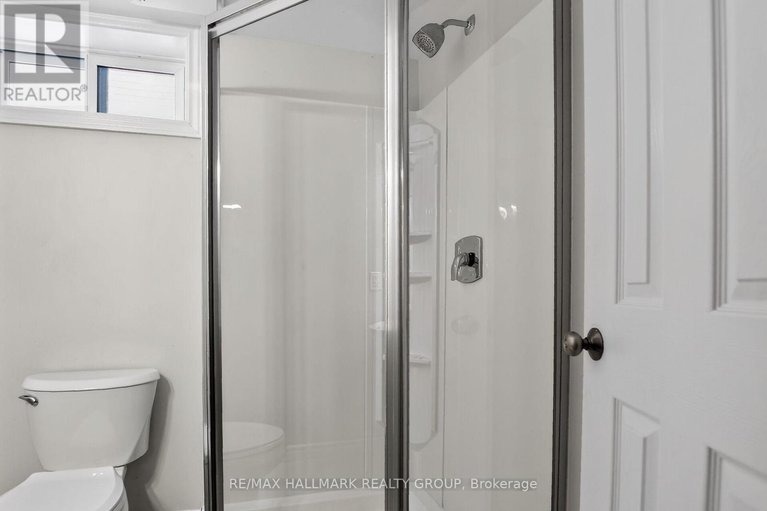 29580868/37-priam-way/westcliffe-estates/ottawa/ontario/K2H8S7_15