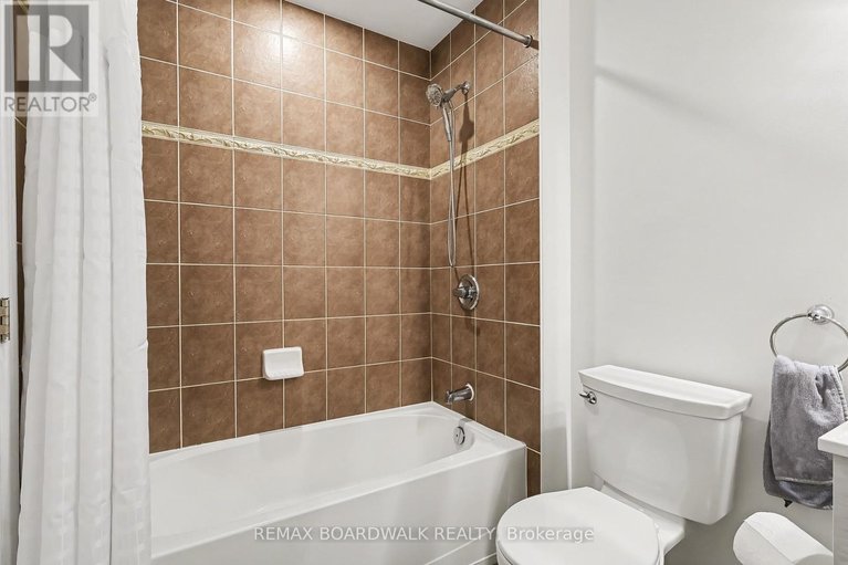 29619269/295-meilleur-private/vanier/ottawa/ontario/K1L0A2_21