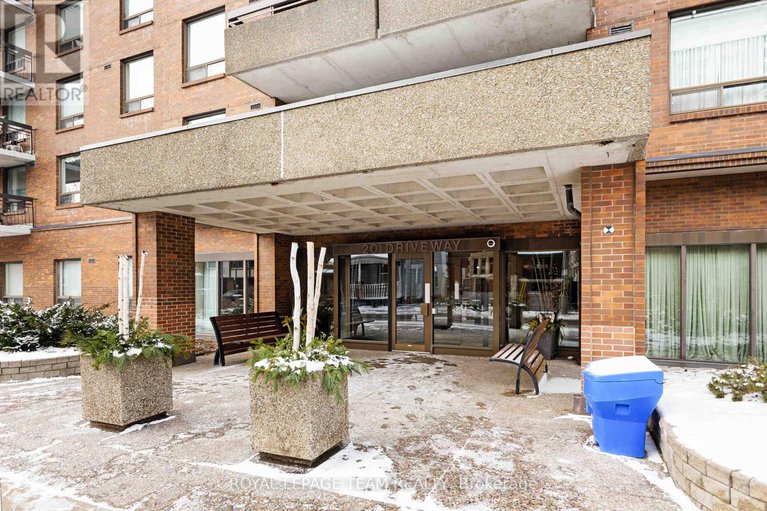 29180471/101-20-the-driveway-drive/ottawa-centregolden-triangle/ottawa/ontario/K2P1C8_5