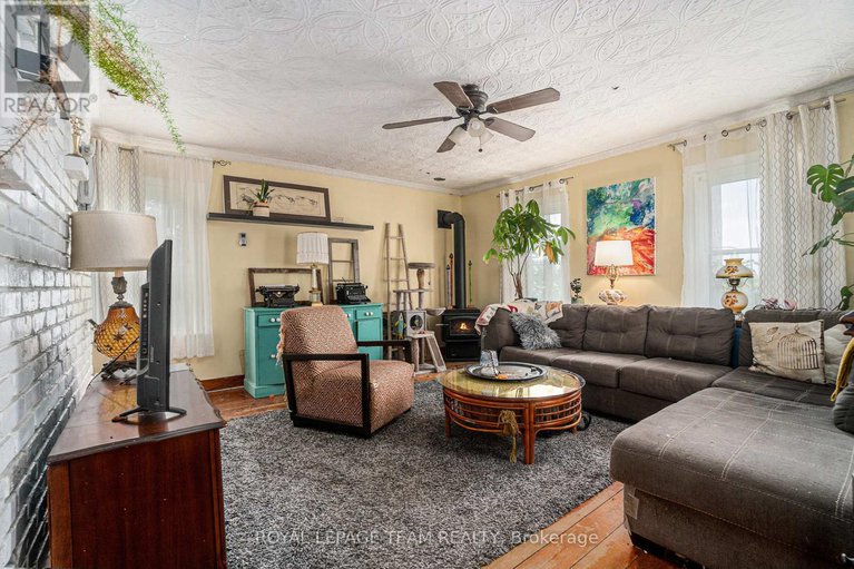 28830012/11590-county-43-road/north-dundas-mountain-twp/north-dundas/ontario/K0E1S0_5