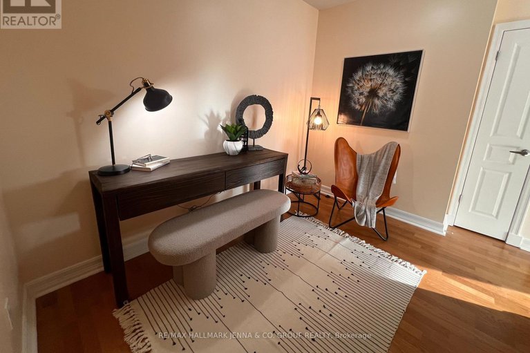 28054835/1104-200-besserer-street/sandy-hill/ottawa/ontario/K1N0A7_15