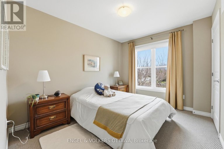 29663476/127-beatrice-drive/longfields/ottawa/ontario/K2J5A4_32