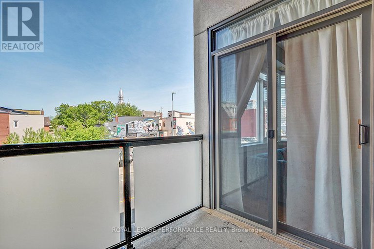 27937706/124-guigues-avenue/lower-townbyward-market/ottawa/ontario/K1N5H7_21